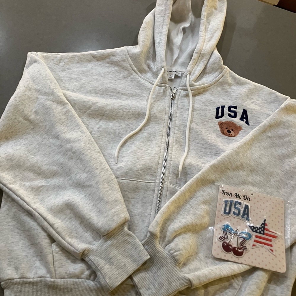 Gray USA Themed Zip-Up Jacket with Hood